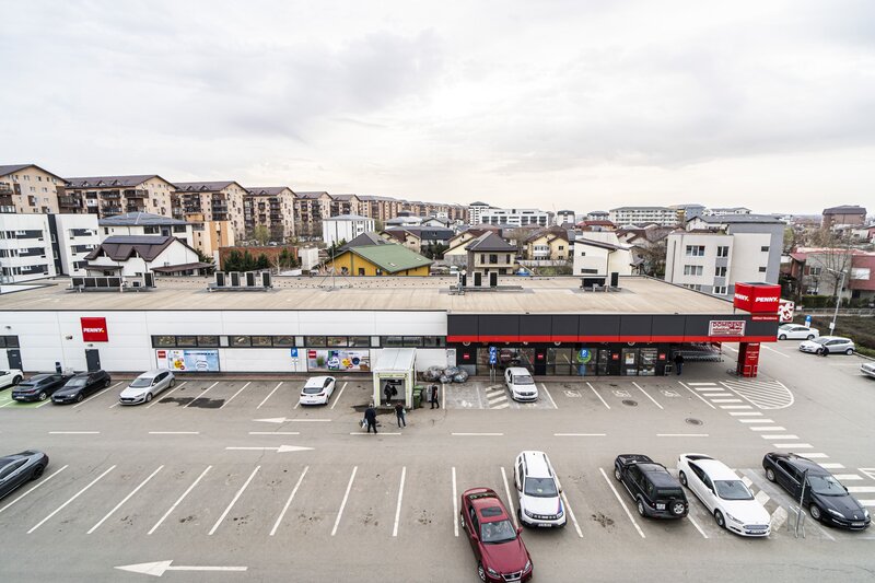Studio 37 mp, nou mobilat, etaj 4, lift, situat langa Penny Market - Rezervelor