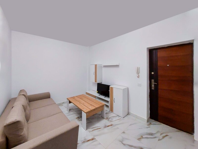 Studio 37 mp, nou mobilat, etaj 4, lift, situat langa Penny Market - Rezervelor